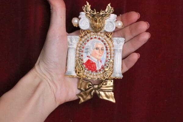 SOLD! 5773 Huge Column "Hunt" Wolfgang Amadeus Mozart Unique Brooch - Image 8