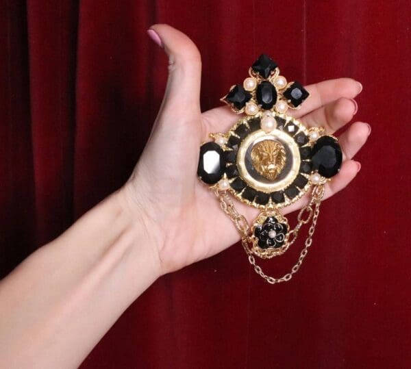 SOLD! 5775 Huge Black Rhinestone Lion Camellia Unique Brooch - Image 4