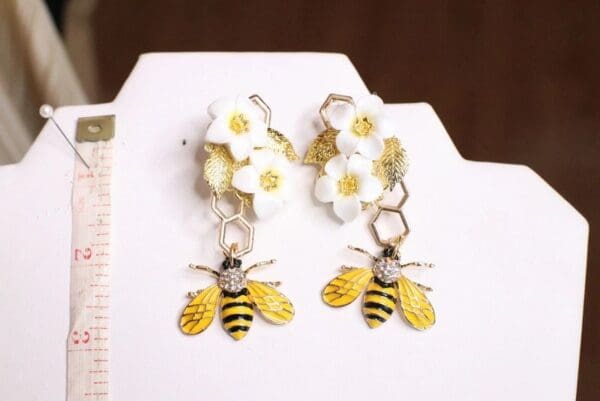 SOLD! 5801 Baroque Enamel Bee Honey Comb Earrings - Image 5
