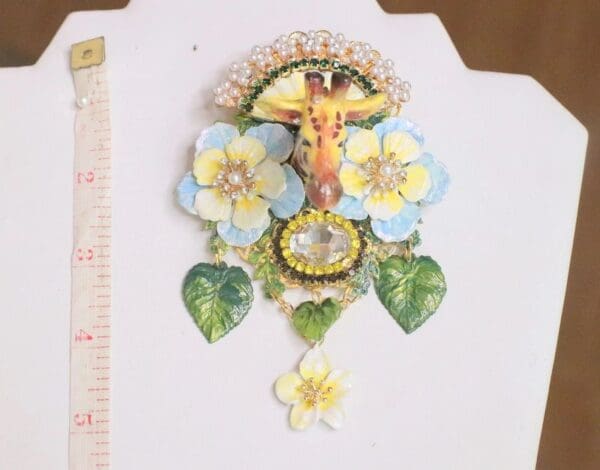 SOLD! 5841 Baroque 3D Effect Hand Painted Giraffe Flowers Unique Brooch - Image 6