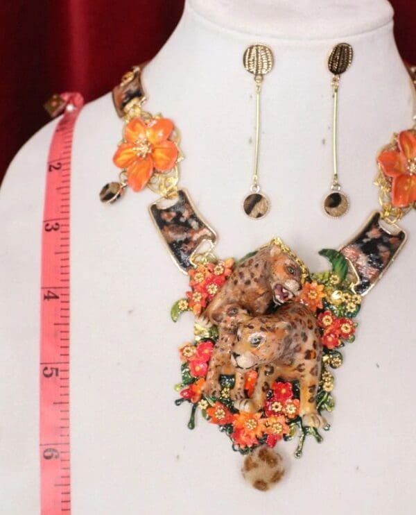 SOLD! 5926 Set Of Art Nouveau Art Hand Painted Jewelry 3D Effect Leopard Family Necklace+ Earrings - Image 5