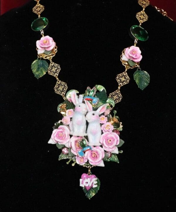 SOLD! 5928 Art Jewelry Genuine Tourmaline Hand Painted Bunnies Love Roses Necklace - Image 5