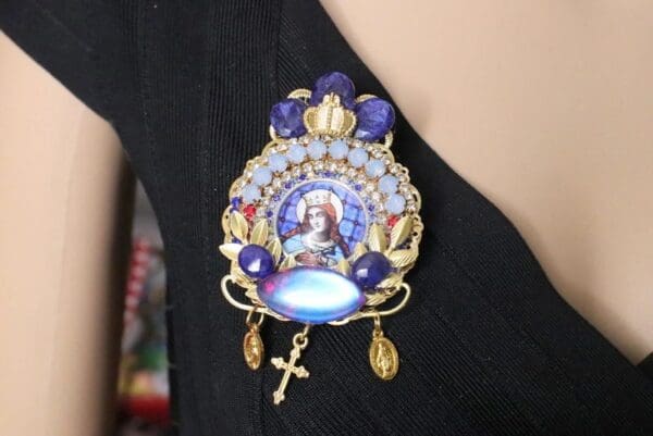 SOLD! 5931 Virgin Mary Round Genuine Sapphire Opal Gemstone Cameo Massive Brooch - Image 5