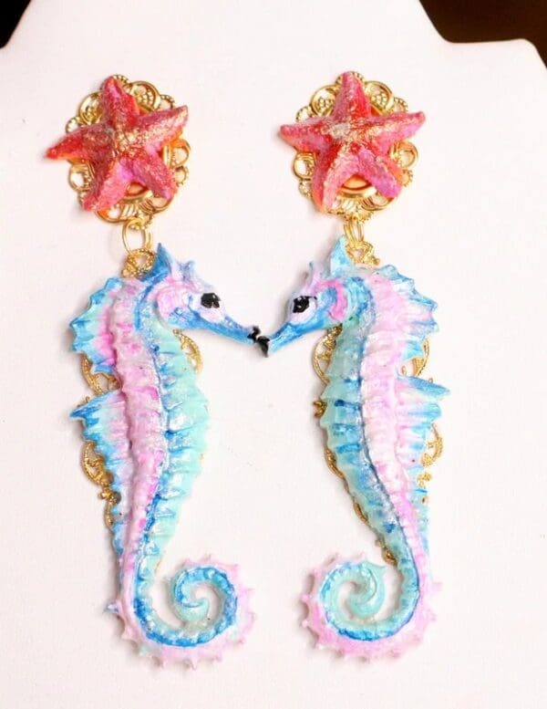 SOLD! 5990 3D Effect Nautical Seahorse Hand Painted Earrings - Image 2