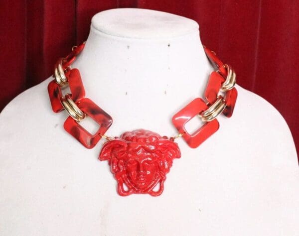 SOLD! 5991 3D Effect Medusa Head Chained Red Statement Necklace - Image 6