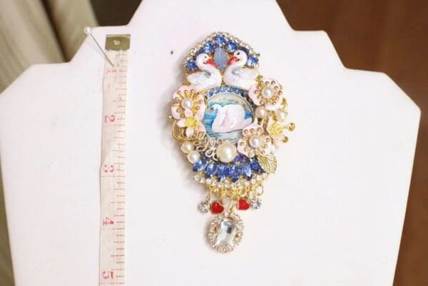 SOLD! 6005 Art DEco Swan 3D Effect Unusual Massive Brooch - Image 3