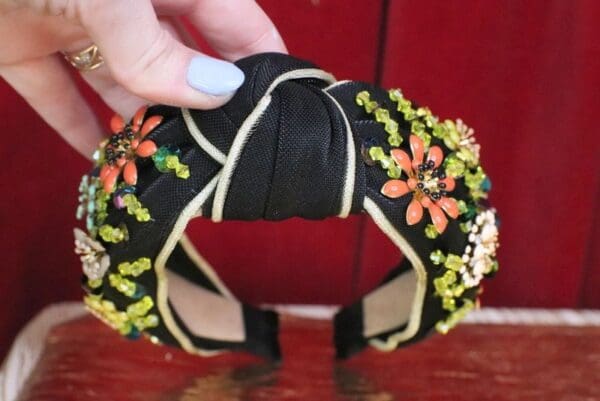 SOLD! 6048 Baroque Flower Beaded Knot Black Elegant Headband - Image 8