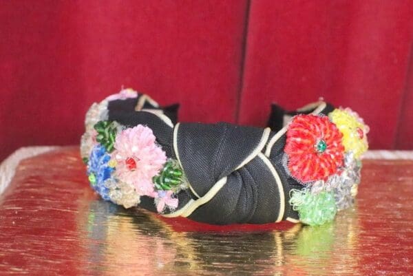 SOLD! 6049 Baroque Flower Beaded Knot Black Elegant Headband - Image 6
