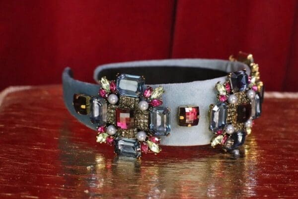 SOLD! 6060 Baroque Runway 2019 Medieval Headband - Image 6