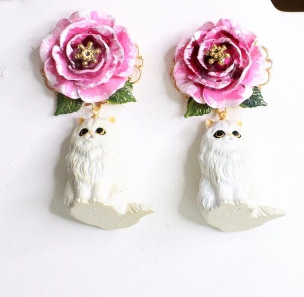 SOLD! 6075 Baroque 3D Effect Hand Painted Roses Cats Adorable Statement Earrings - Image 7