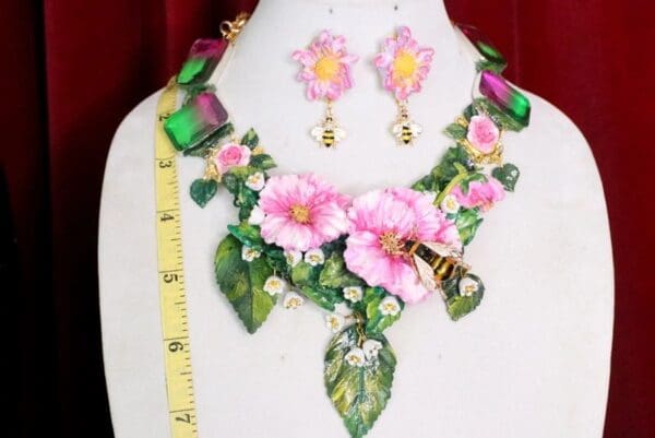 SOLD! 6156 Set Of Genuine Tourmaline Gemstones Hand Painted Vivid Flowers Roses Bee Necklace+ Earrings - Image 2