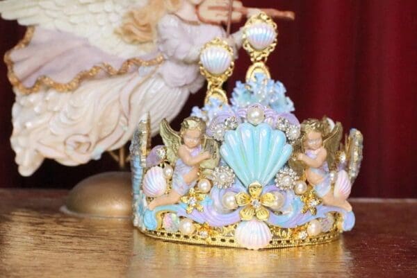 SOLD! 6158 Baroque Hand Painted Cherubs Seahorse Shell Nautical Marine Crown - Image 9