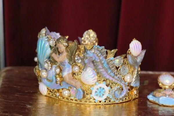 SOLD! 6158 Baroque Hand Painted Cherubs Seahorse Shell Nautical Marine Crown - Image 5