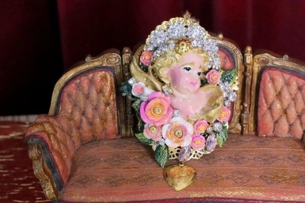 SOLD! 6196 Baroque Hand Painted Vivid Chubby Cherub Angel Fuchsia Roses Brooch - Image 3