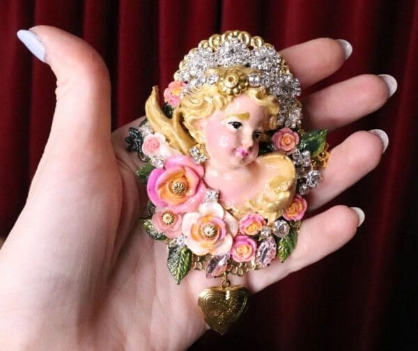 SOLD! 6196 Baroque Hand Painted Vivid Chubby Cherub Angel Fuchsia Roses Brooch - Image 9