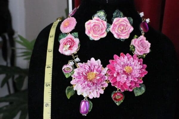 SOLD! 6206 Set Of Baroque Art Nouveau Vivid Asters Flowers Crystal Bee Hand Painted Necklace + Earrings - Image 5