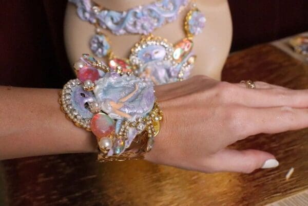 SOLD! 6221 Art Nouveau Pearlish Purple Winged Goddess Cuff Bangle - Image 4