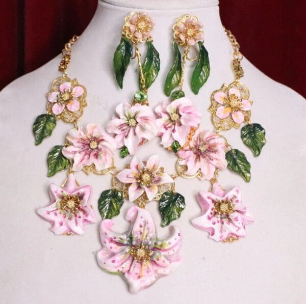 SOLD! 6230 Hand Painted Baroque Lily Massive Necklace - Image 3