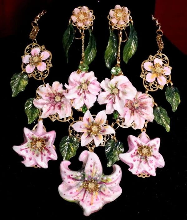 SOLD! 6230 Hand Painted Baroque Lily Massive Necklace