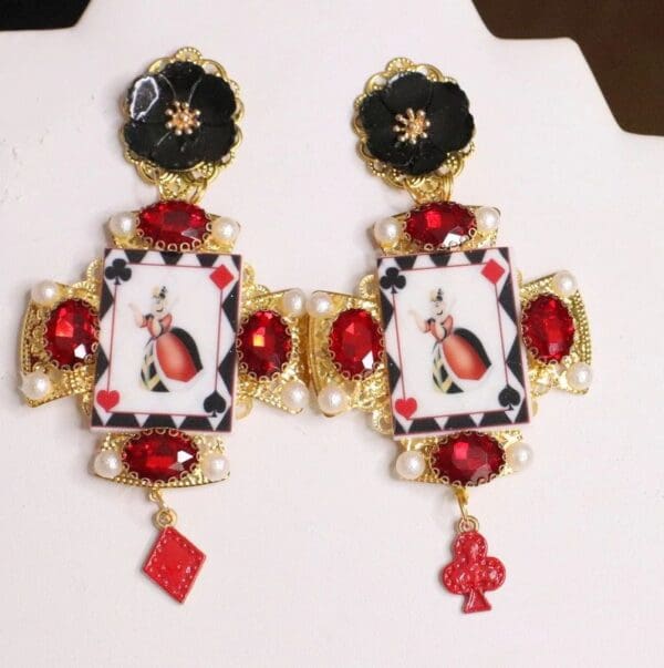 SOLD! 6267 Alice In Wonderland Massive Cards Queen Studs Earrings - Image 7
