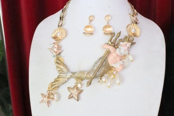 SOLD! 6303 Set Of Gold Neptun Poseidon Shell Pearl Necklace+ Earrings - Image 4