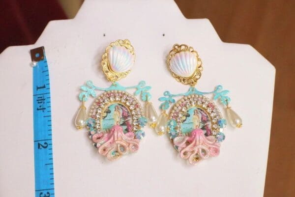 SOLD! 6349 Birth Of Venus Tall Shell Octopus Victorian Cameo Earrings Studs - Image 8