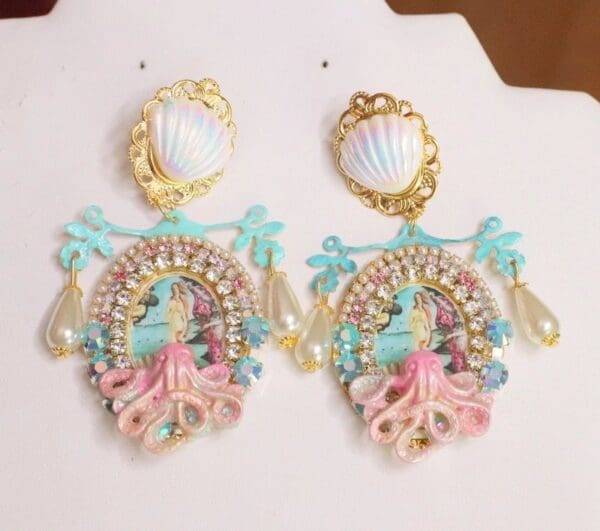 SOLD! 6349 Birth Of Venus Tall Shell Octopus Victorian Cameo Earrings Studs - Image 2