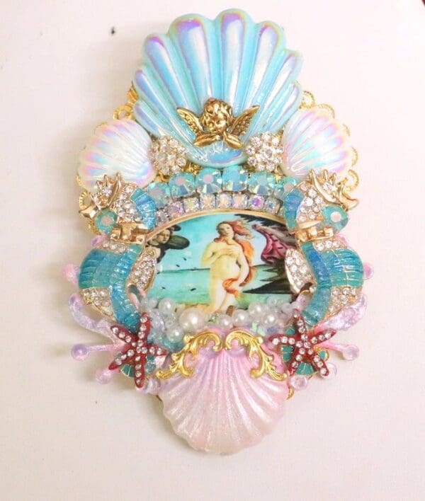 SOLD! 6352 Birth Of Venus Sea Horse Shell Huge Stunning Brooch - Image 10