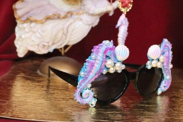 SOLD! 6353 Baroque Faced Seahorses Shell Hand Painted Embellished Sunglasses - Image 9