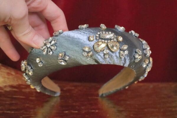 SOLD! 6409 Baroque Runway Elegant Rhinestone Ice Grey Headband - Image 7