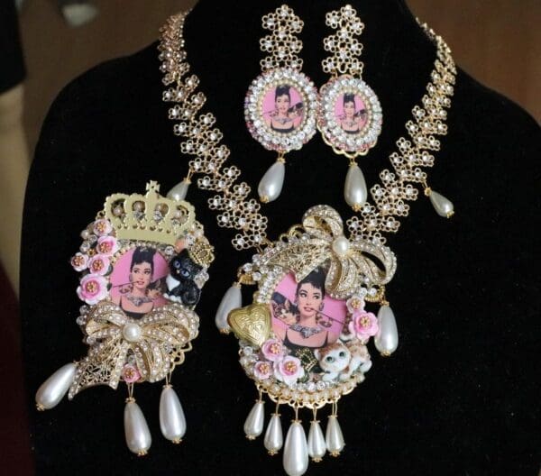SOLD! 6413 Audrey Hepburn Crystal Pearl Huge Brooch