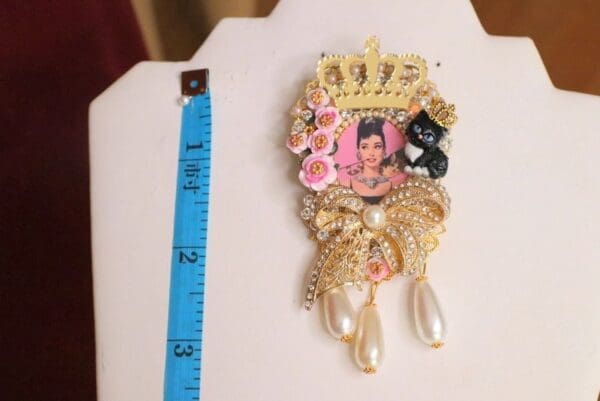 SOLD! 6413 Audrey Hepburn Crystal Pearl Huge Brooch - Image 7