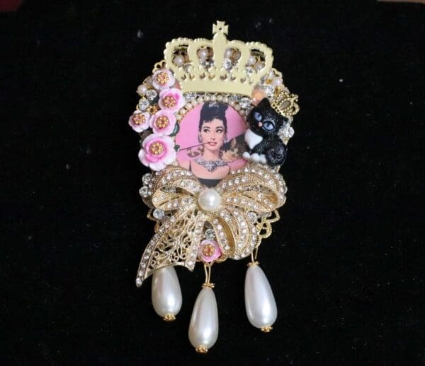 SOLD! 6413 Audrey Hepburn Crystal Pearl Huge Brooch - Image 9