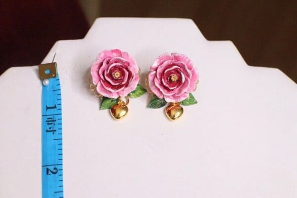 SOLD! 6566 Baroque Sicilian Hand Painted Rose Heart Studs Earrings - Image 5
