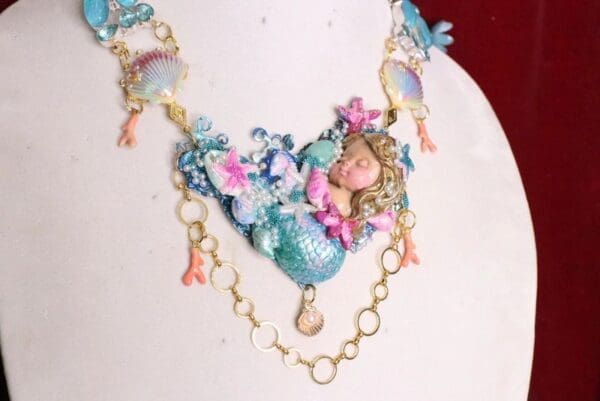 SOLD! 6576 Art Jewelry 3D Effect Vivid Sleeping Mermaid Genuine Triplet Opal Necklace - Image 3