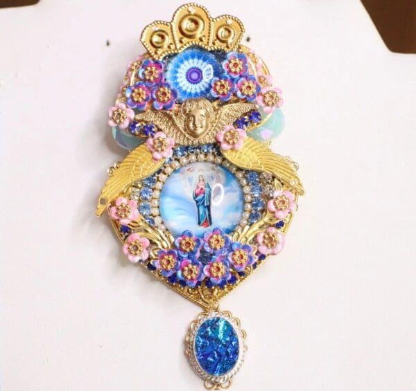 SOLD! 6690 Virgin Mary Pastel Cameo Massive Brooch - Image 8