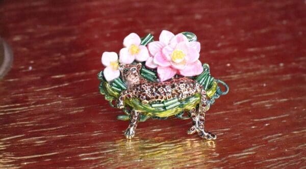 SOLD! 6708 Enamel Leopard Animal Flowers Cocktail Single Finger Adjustable Ring - Image 2
