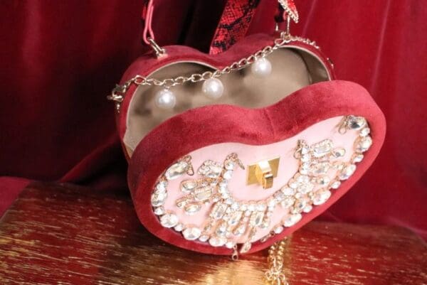 SOLD! 6376 Heart Shape Baroque Velvet Rhinestones Purse - Image 3
