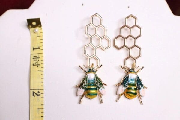 SOLD! 6765 Baroque Honey Comb Enamel Bee Earrings - Image 5