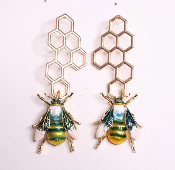 SOLD! 6765 Baroque Honey Comb Enamel Bee Earrings - Image 2