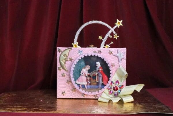 SOLD! 6796 Baroque 3D Effect Nutcracker Stars Trunk Cross-body Handbag - Image 5