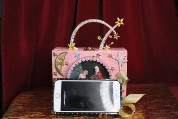 SOLD! 6796 Baroque 3D Effect Nutcracker Stars Trunk Cross-body Handbag - Image 9