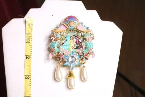 SOLD! 6802 Birth Of Venus Sea Horse Shell Octopus Huge Stunning Brooch - Image 5