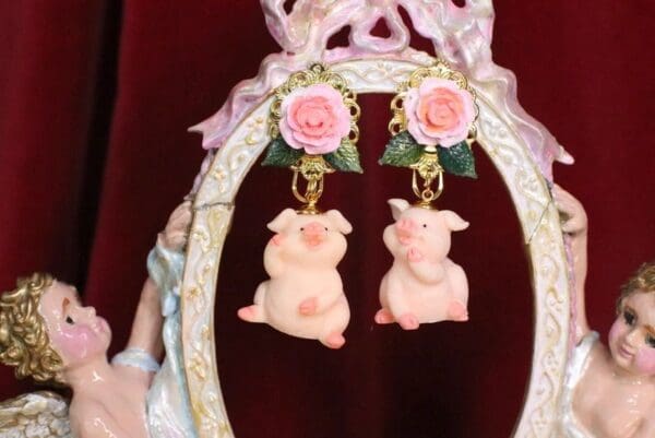 SOLD! 6815 Adorable Pigs 3D Effect Art Jewelry Earrings Studs - Image 2