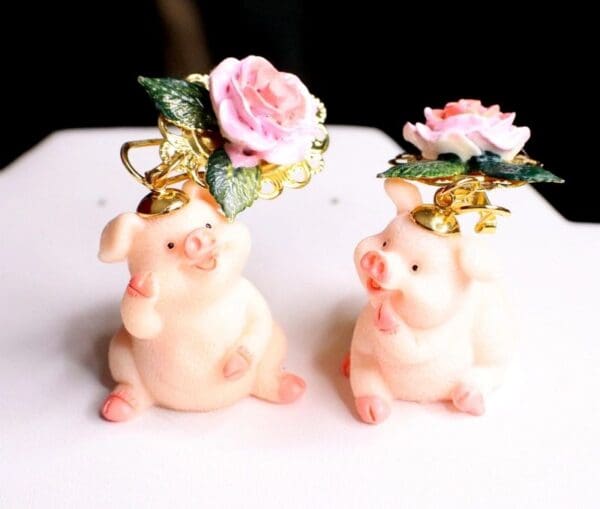 SOLD! 6815 Adorable Pigs 3D Effect Art Jewelry Earrings Studs - Image 3