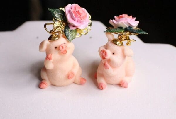 SOLD! 6815 Adorable Pigs 3D Effect Art Jewelry Earrings Studs - Image 4