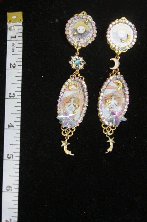SOLD! 6839 Baroque Art Deco Pattern Sun Moon Light Weight Studs Earrings - Image 3