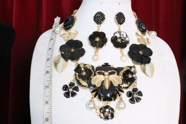 SOLD! 6880 Set Of Genuine Solar Quartz Agate Baroque Bee Dragon Pearl Necklace+ Earrings - Image 2