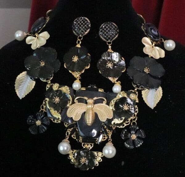 SOLD! 6880 Set Of Genuine Solar Quartz Agate Baroque Bee Dragon Pearl Necklace+ Earrings - Image 3