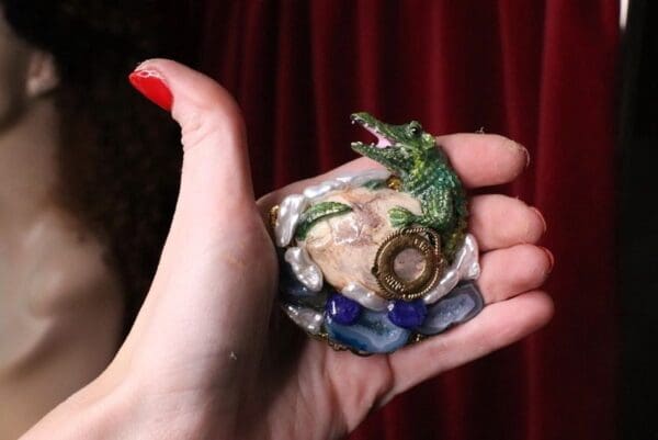 SOLD! 6919 Art Jewelry Vivid Crocodile Genuine Agates Pearls Unusual Brooch - Image 3
